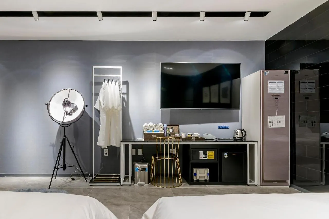 Air Sky Hotel Μπουσάν 3*,