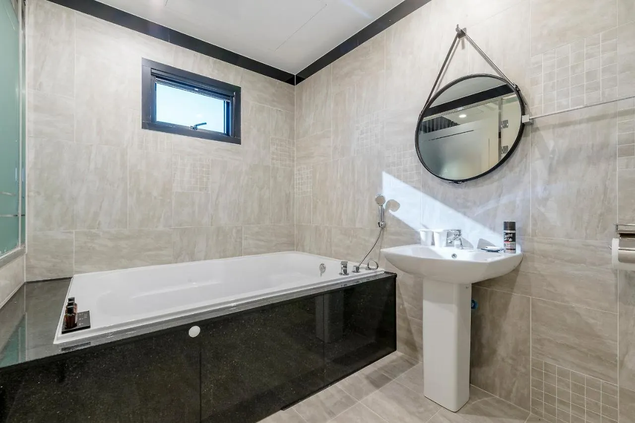 Air Sky Hotel Busan